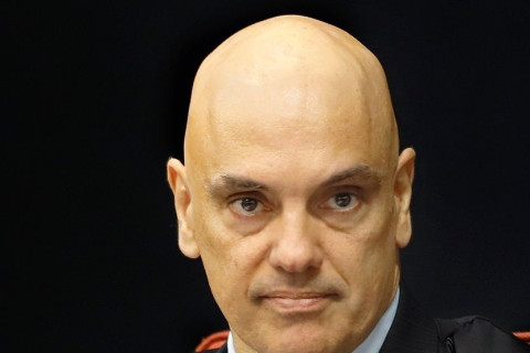 STF: MORAES CONCEDE PRISÃO DOMICILIAR A 19 IDOSOS ENVOLVIDOS NOS ATAQUES DE 8 DE JANEIRO