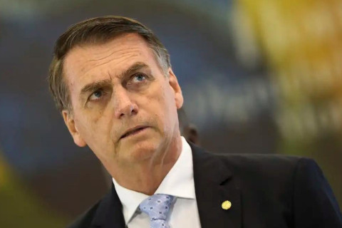 Defesa de Bolsonaro nega descumprir ordem de Moraes e pede clareza sobre entrevistas