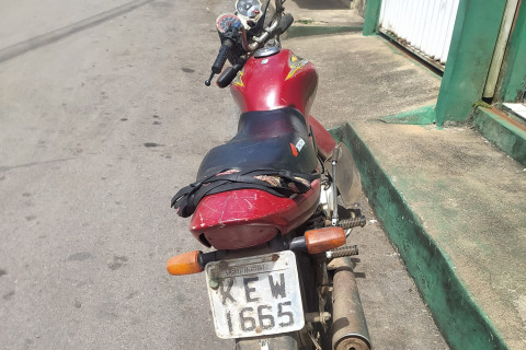 MOTOCICLETA ROUBADA É RECUPERADA PELA POLÍCIA MILITAR EM UBAJARA