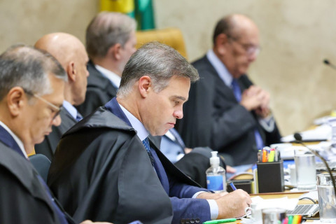 CONTRA O IDOSO: STF DERRUBA DECISÃO DE MENDONÇA QUE ORDENOU PRORROGAÇÃO DA CPMI DO INSS