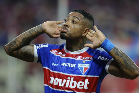 Marinho é suspenso pelo STJD e fica fora do Clássico-Rei; Fortaleza tenta efeito suspensivo