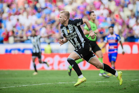 Atacante do Ceará, Pedro Henrique é alvo do Athletico-PR