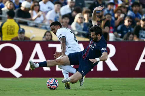 Vitinho responde a declaração de Vitinha sobre o Botafogo e provoca: "Agora ele não esquece a gente"