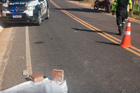 MOTOCICLISTA MORRE APÓS PERDER O CONTROLE DO VEÍCULO E ATINGIR MURO EM SÃO BENEDITO