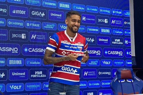 Matheus cita adaptação e explica como pode ajudar o Fortaleza: 'Só não jogo de goleiro'