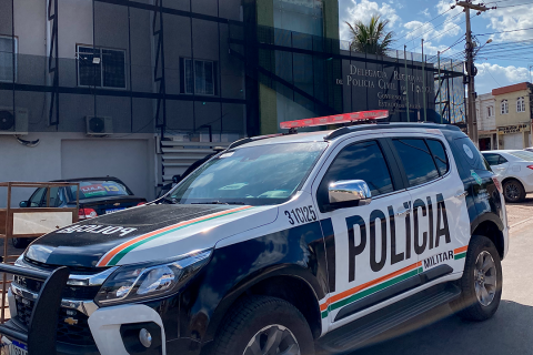 UBAJARA: MULHER É PRESA POR DEIXAR FILHOS SOZINHOS EM CASA EM SITUAÇÃO PRECÁRIA