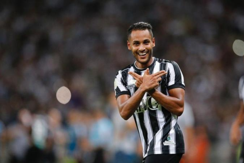 Ex-Ceará, Mateus Gonçalves é preso por tráfico de drogas