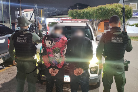 DUPLA É DETIDA APÓS TROCAR TIROS COM A PM DURANTE A MADRUGADA EM TIANGUÁ.