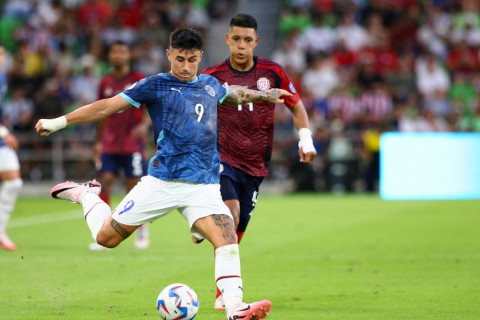 Marcelo Paz confirma Bareiro e fala sobre três centroavantes no elenco: "Vojvoda sabe gerenciar"