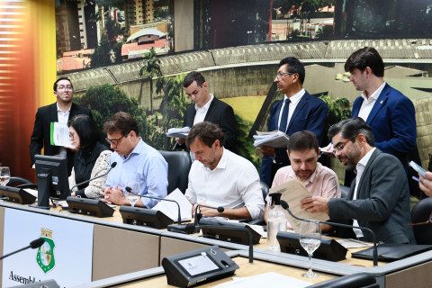 ALECE - CCJR APROVA 38 PROPOSIÇÕES NA PRIMEIRA REUNIÃO ORDINÁRIA DE 2026