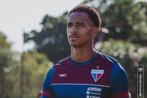 Fortaleza encaminha saída de atacante Dylan Borrero com venda milionária; veja valor